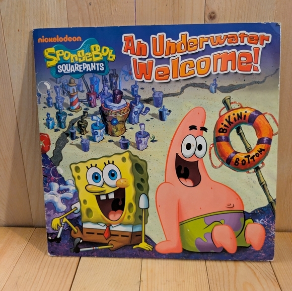 SpongeBob SquarePants An Underwater Welcome Book - Picture 1 of 5